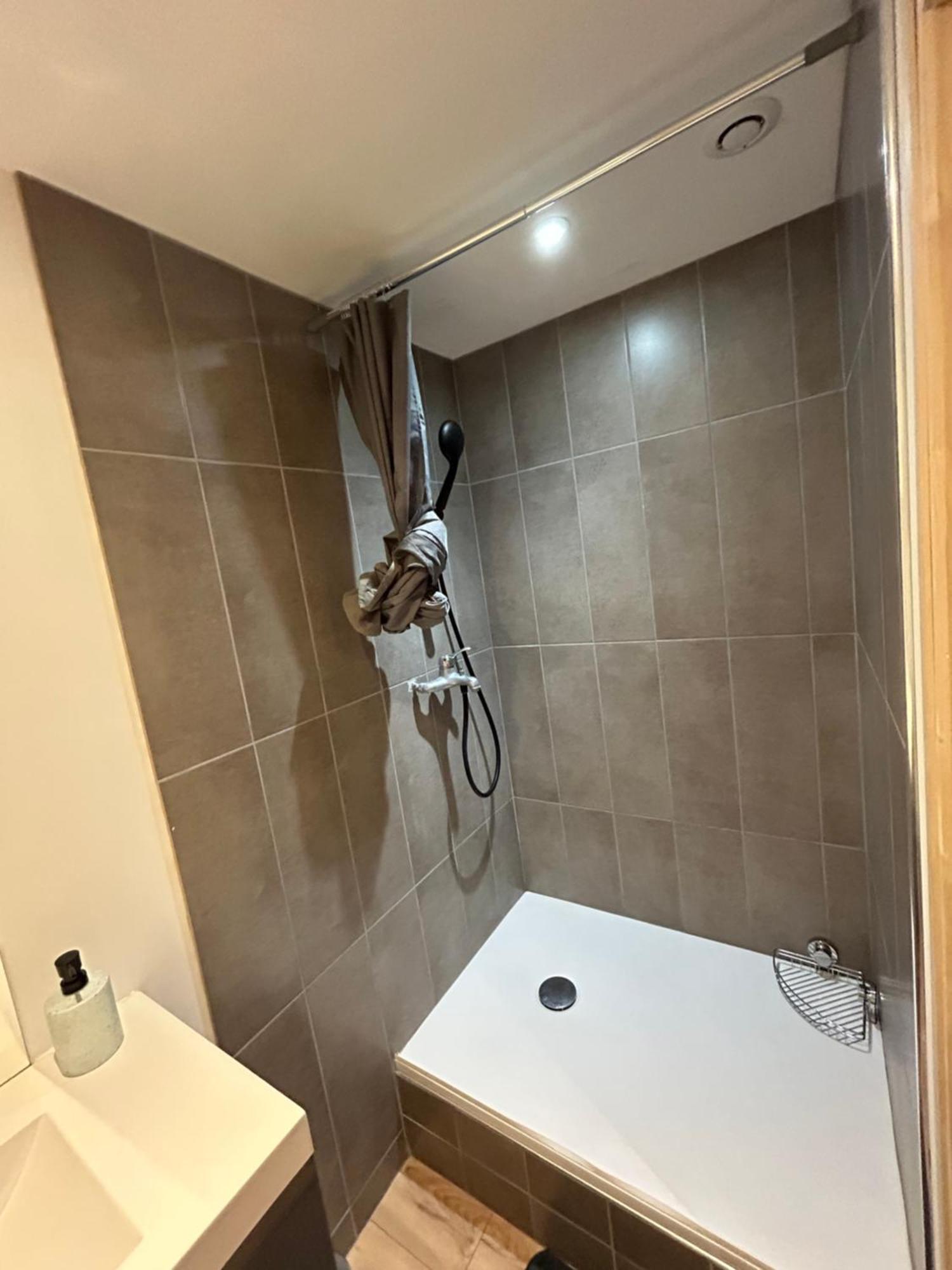 Appartement Armentieres Proche Gare Esterno foto